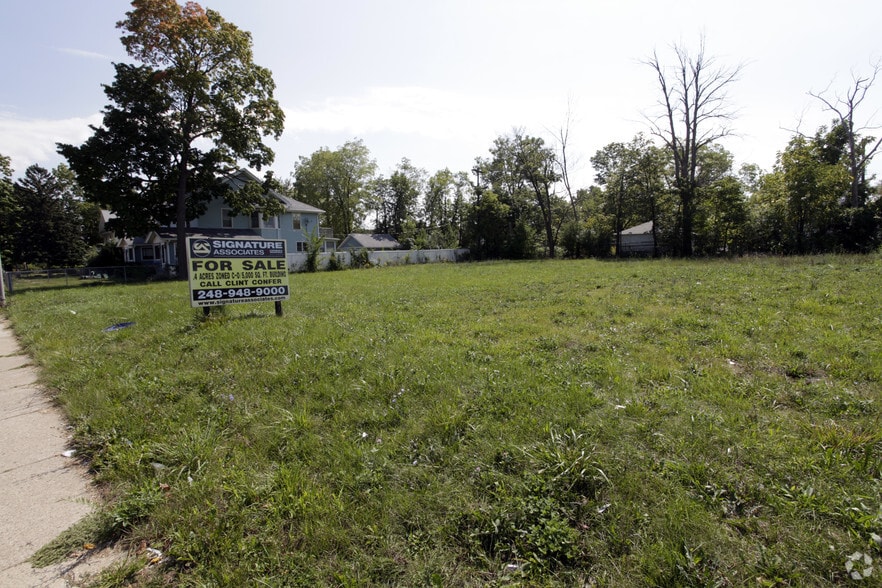 Primary Photo Of 160 Auburn Rd, Pontiac Land For Sale