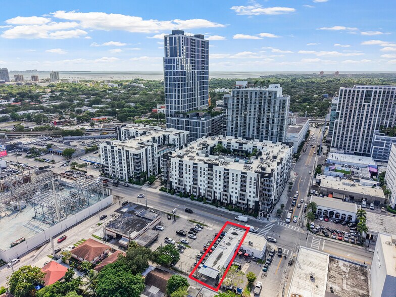 More Photos Of 3771 Bird Rd, Miami Storefront For Sale