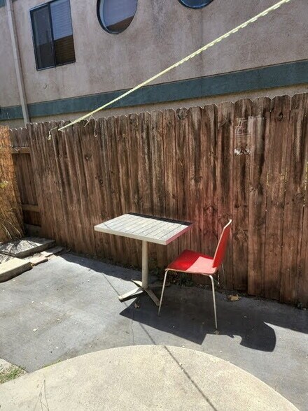 More Photos Of 932 S Gramercy Pl, Los Angeles Apartments For Sale