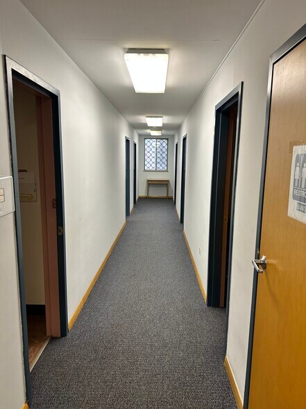 More Photos Of 1400 S Austin Blvd, Cicero Shelter For Sale