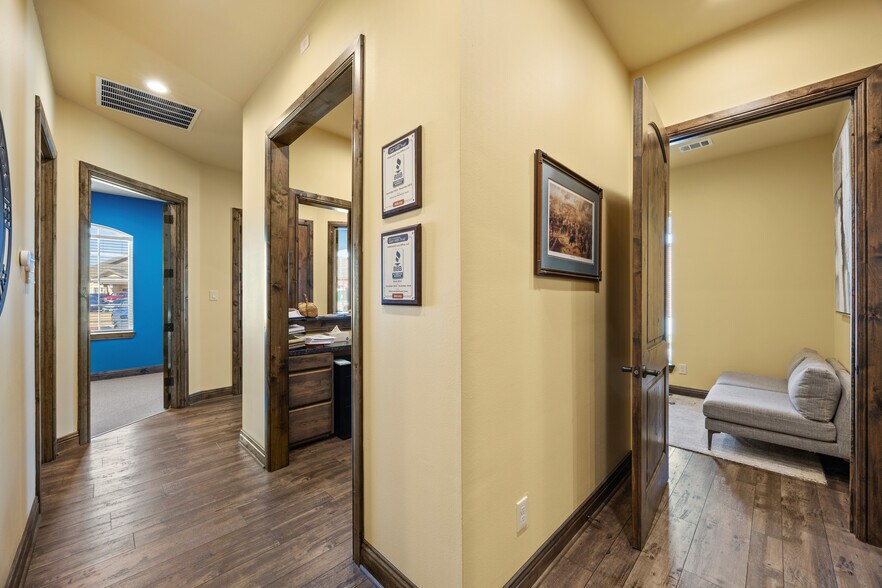 More Photos Of 3600 Eldorado Pky, McKinney Medical For Sale