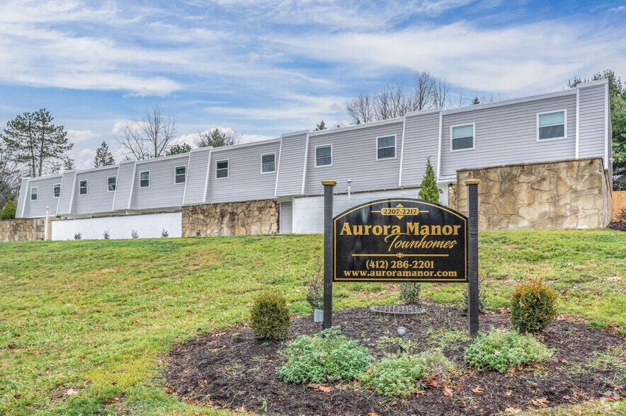 More Photos Of 2215 Aurora Dr, Pittsburgh Apartments For Sale