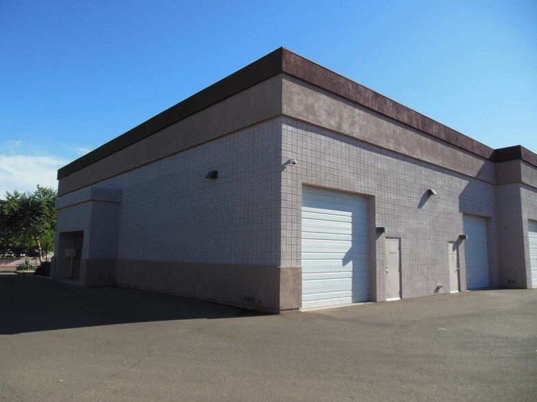 More Photos Of 1324 N Farrell Ct, Gilbert Warehouse For Lease
