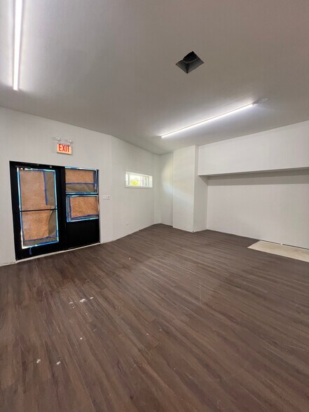 More Photos Of 11412 S Michigan Ave, Chicago Storefront For Lease