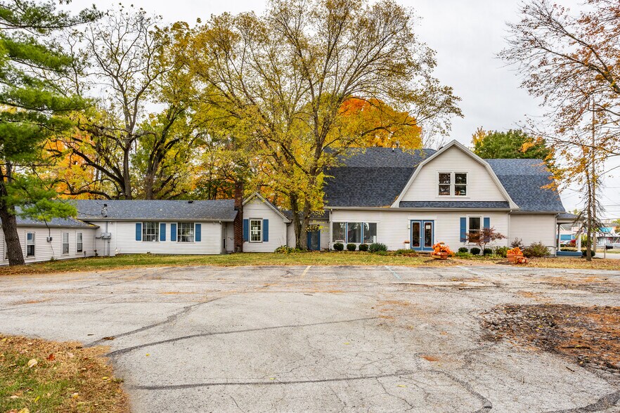 More Photos Of 7507 Michigan Rd, Indianapolis Daycare Center For Sale