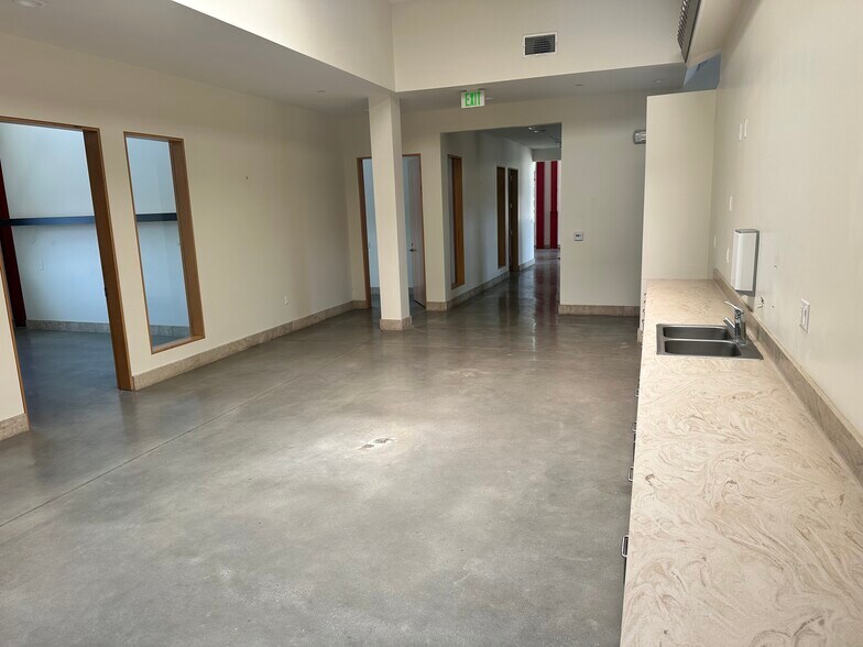 More Photos Of 8226 Whittier Blvd, Pico Rivera Warehouse For Sale