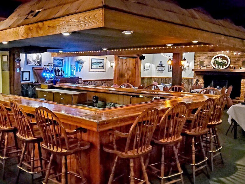 More Photos Of 350 Timber Rd, Mount Gretna Restaurant For Sale