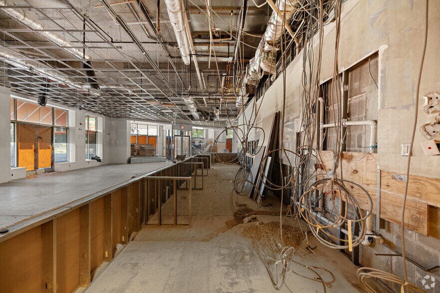 More Photos Of 2200 N Westmoreland St, Arlington Multifamily For Sale