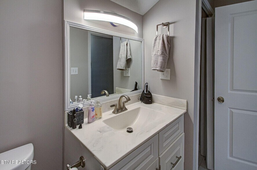 More Photos Of 2502 Harvey St, Knoxville Multifamily For Sale