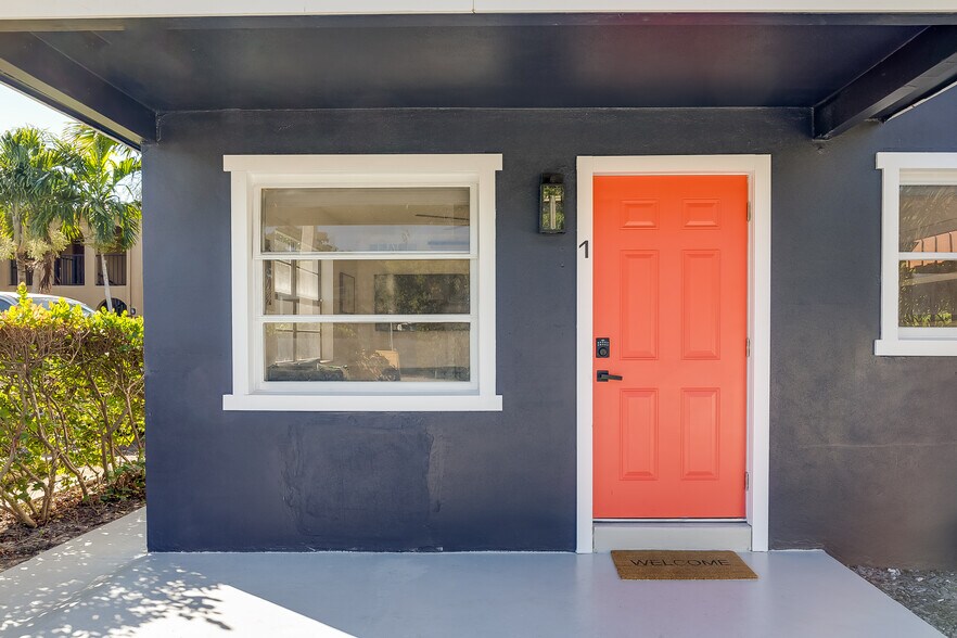 More Photos Of 417 N J St, Lake Worth Beach Apartments For Sale