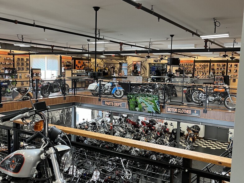 More Photos Of 1035 W Baltimore Pike, Media Freestanding For Sale