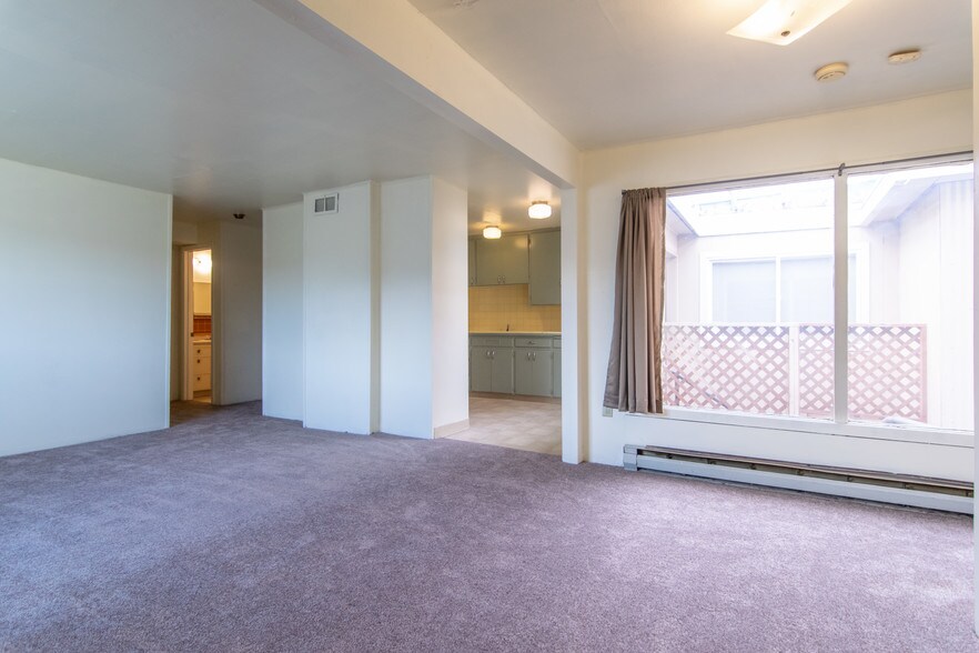 More Photos Of 527 E 1st St, Port Angeles Apartments For Sale