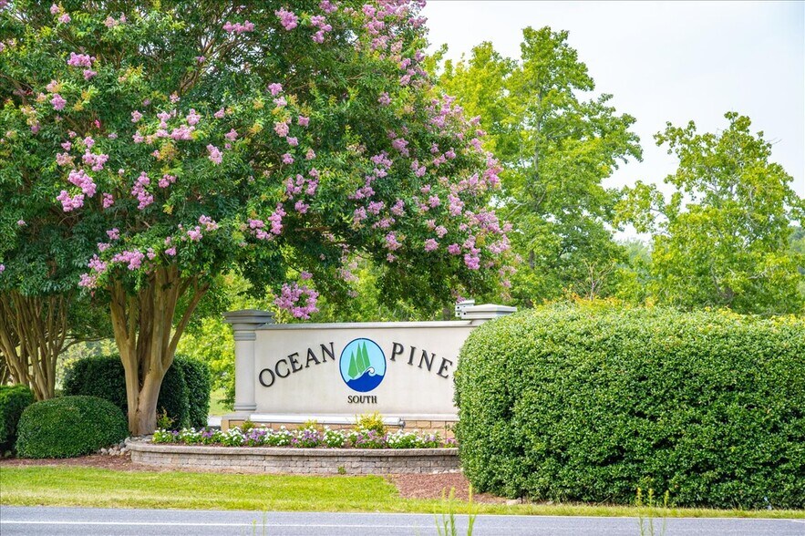 More Photos Of 11022 Nicholas Ln, Berlin Storefront Retail Office For Sale