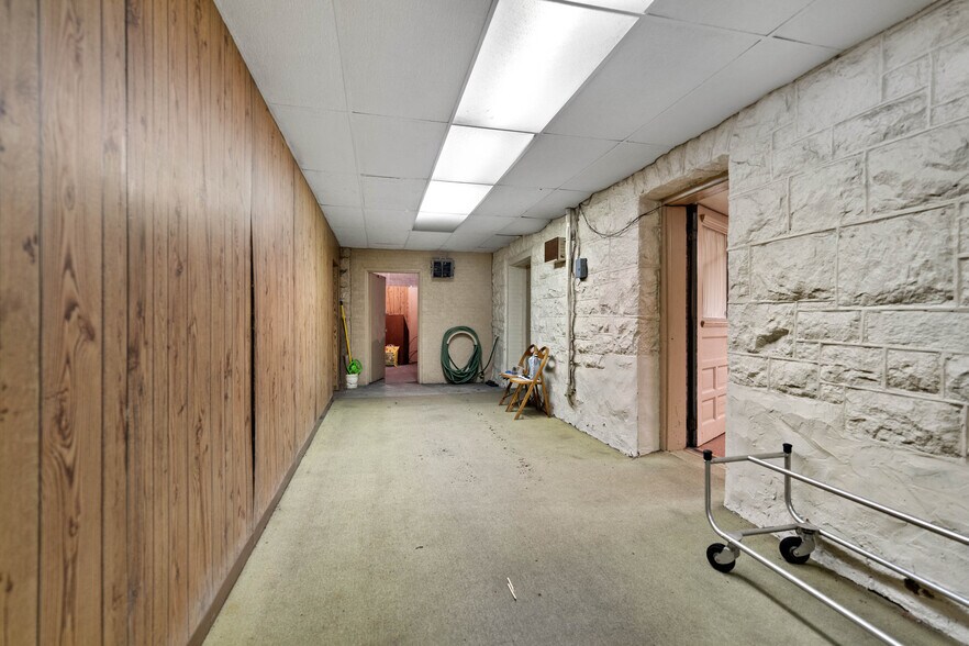 More Photos Of 701 Thompson Ave, Donora Funeral Home For Sale