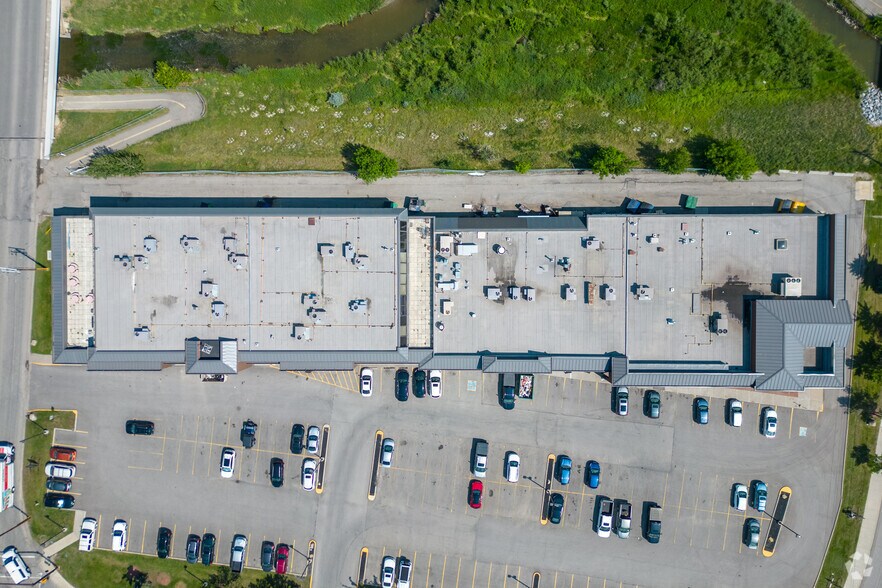 More Photos Of 5010 4th St NE, Calgary Storefront Retail Office For Lease