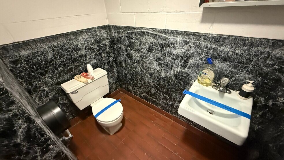 More Photos Of 937 Stefko Blvd, Bethlehem Warehouse For Sale