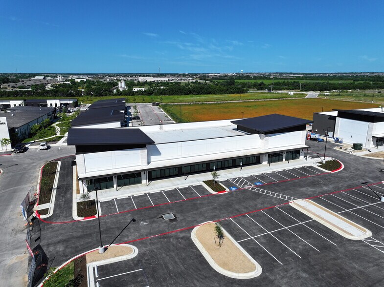 Primary Photo Of Pointe 183, Leander General Retail For Lease