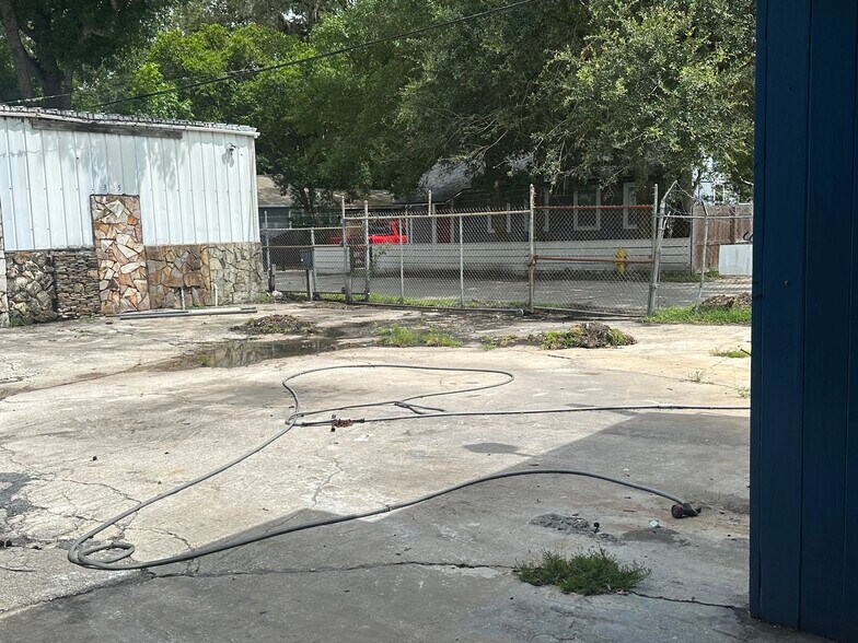 More Photos Of 3955 Saint Augustine Rd, Jacksonville Service For Lease