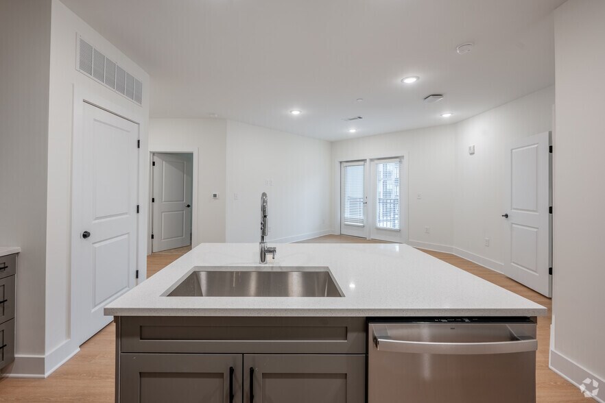 More Photos Of 3311 Hood Ave, Chamblee Apartments For Lease