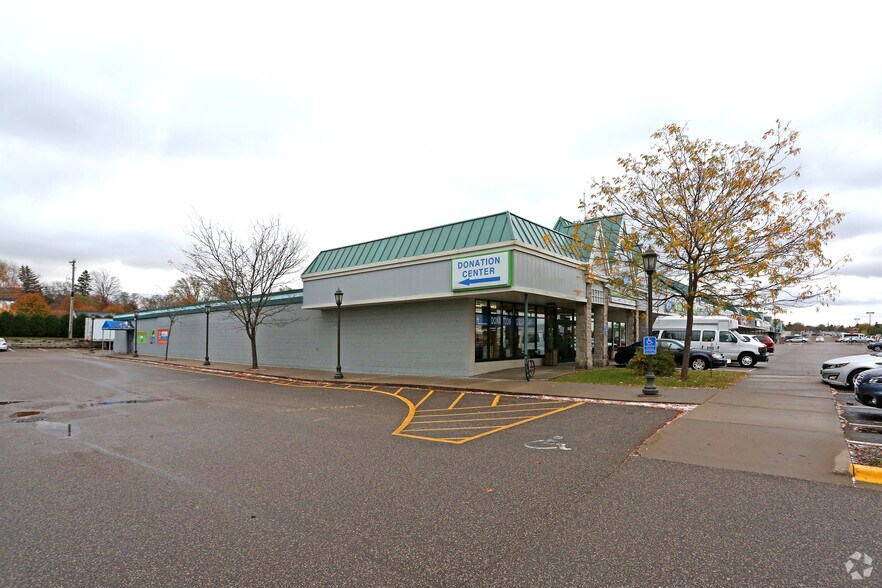 More Photos Of 1622-1654 White Bear Ave N, Saint Paul General Retail For Lease