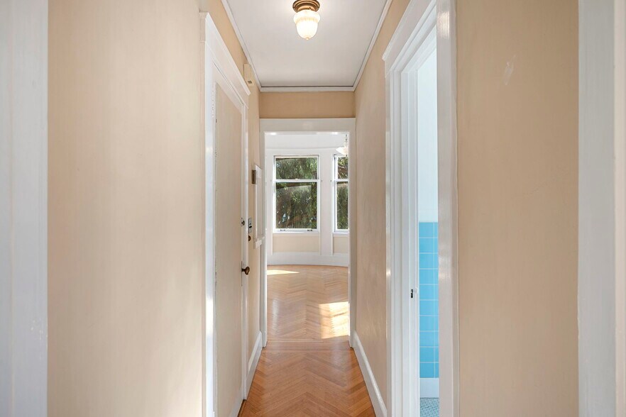 More Photos Of 2 Hugo St, San Francisco Multifamily For Sale