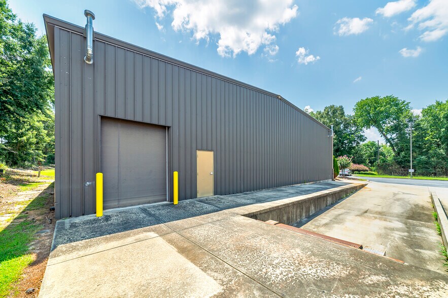 More Photos Of 4611 Ivey Dr, Macon-Bibb Office For Lease