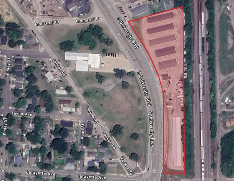 More Photos Of 1911 S University Blvd, Middletown Self Storage For Sale