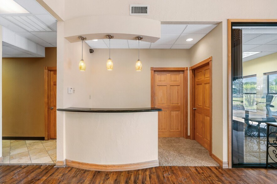 More Photos Of 26069 Springer Cemetary Rd, Hockley Flex For Sale