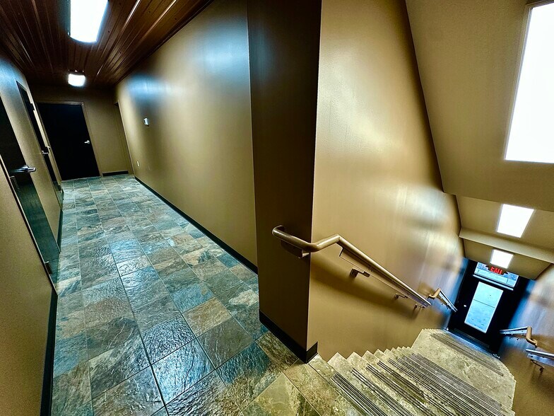 More Photos Of 124 N Main St, Lima Specialty For Sale