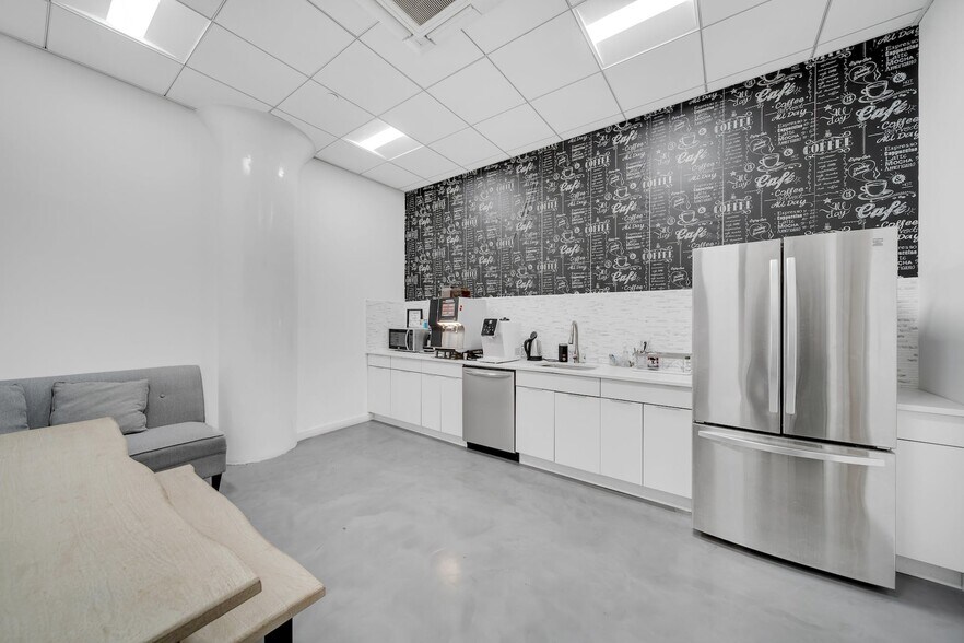 More Photos Of 545 W 45th St, New York Loft Creative Space For Lease