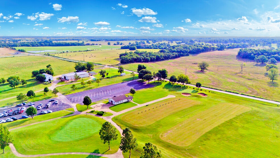 More Photos Of 10301 S 600 Rd, Miami Golf Course Driving Range For Sale