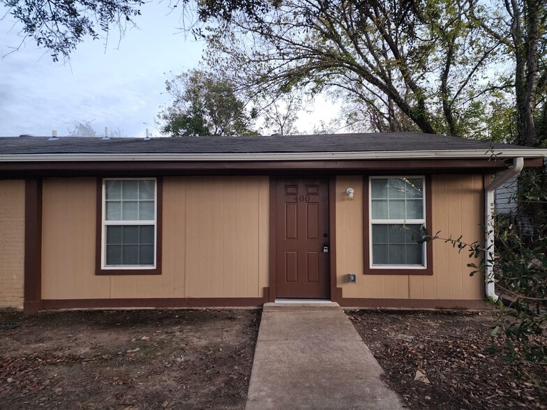 More Photos Of 220 Bois D Arc St, Canton Apartments For Sale
