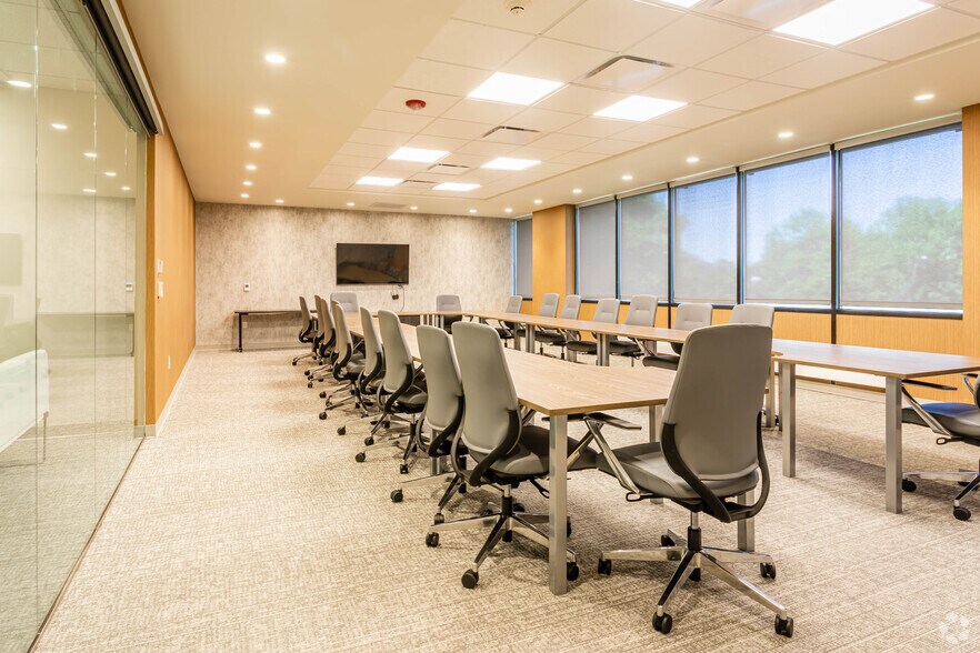 More Photos Of 485 Route 1 S, Iselin Unknown For Lease