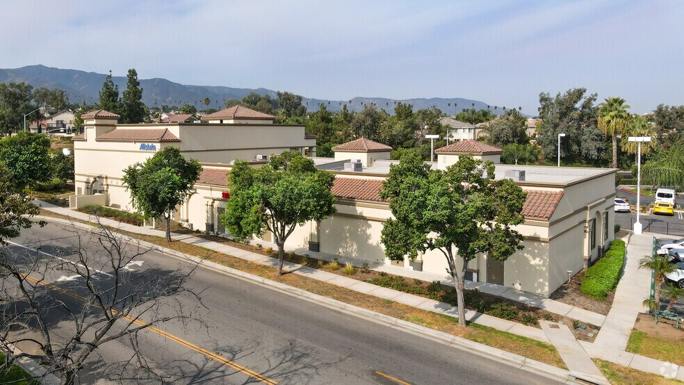 More Photos Of 2363 California Ave, Corona Storefront Retail Office For Lease