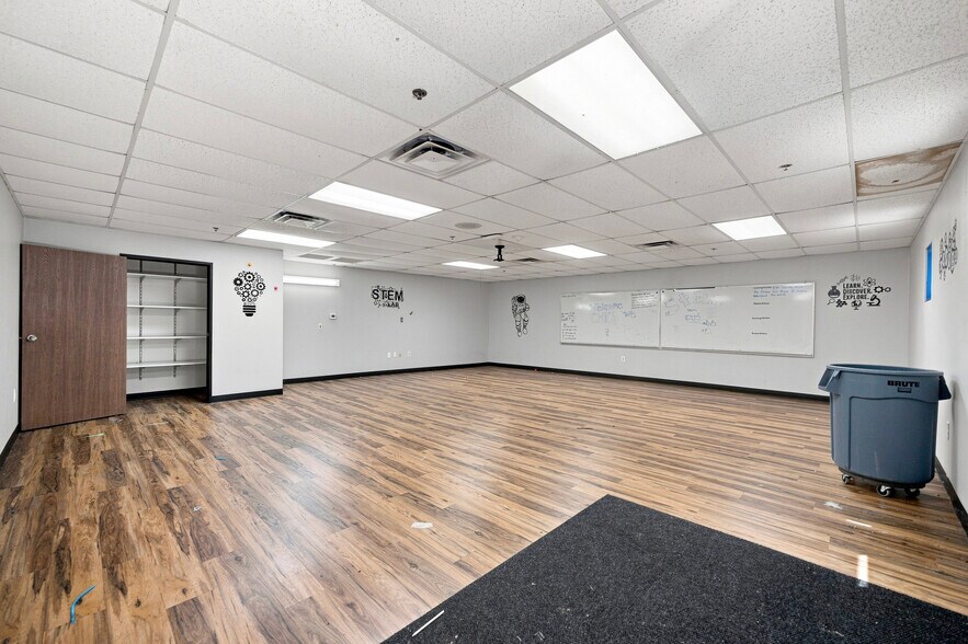 More Photos Of 2929 E McKellips Rd, Mesa Schools For Sale