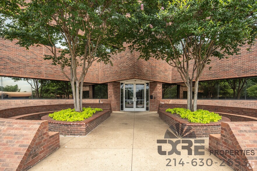 More Photos Of 2261 Brookhollow Plaza Dr, Arlington Office For Lease