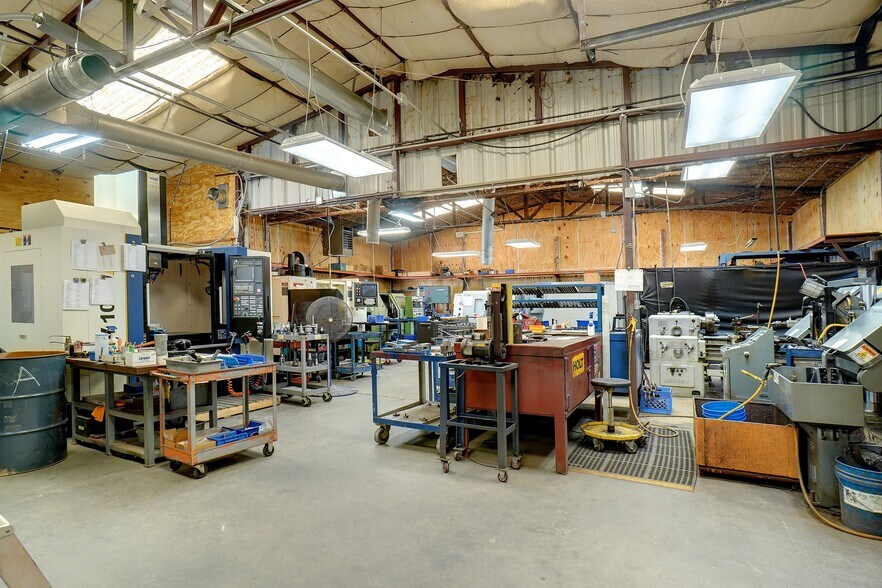 More Photos Of 396 Goshen Rd, Springtown Service Station For Sale