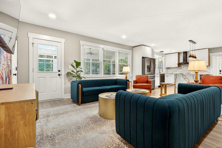 More Photos Of 1120 Central Ave, Summerville Office For Sale