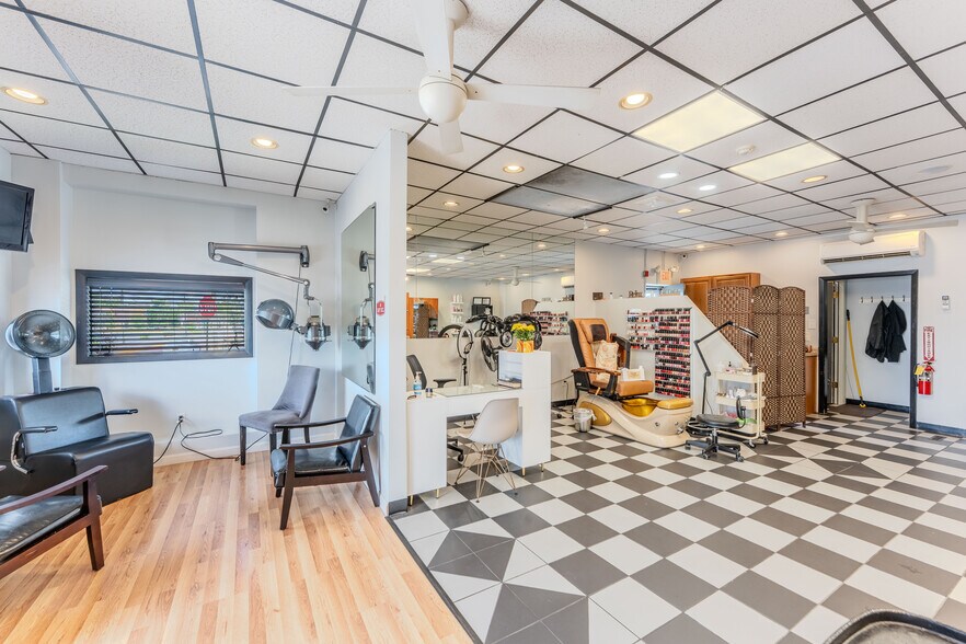 More Photos Of 492-494 Warren Ave, East Providence Storefront Retail Office For Sale