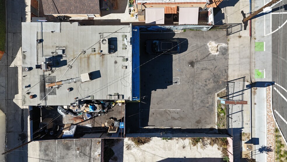 More Photos Of 1734 Artesia Blvd, Long Beach Convenience Store For Sale