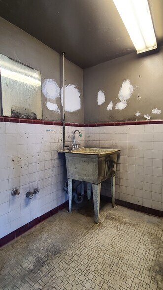 More Photos Of 1500 S Baldwin Ave, Arcadia Auto Repair For Lease