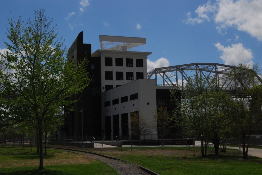 More Photos Of 2 Victory Ave, Nashville Office Residential For Lease