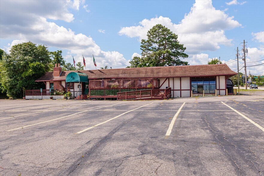 More Photos Of 3044 Deans Bridge Rd, Augusta Restaurant For Sale