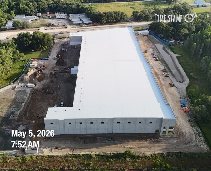 More Photos Of 8515 FL-33, Lakeland Distribution For Lease