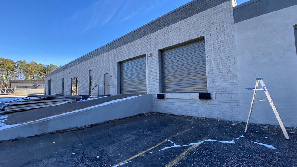 More Photos Of 2675 Lithonia Industrial Blvd, Lithonia Distribution For Lease