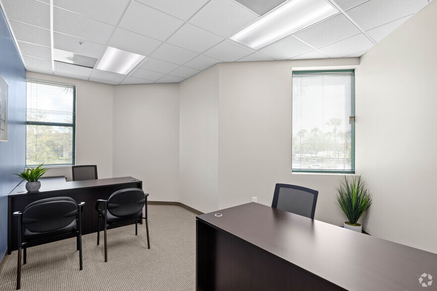 More Photos Of 1860 SW Fountainview Blvd, Port Saint Lucie Office For Lease