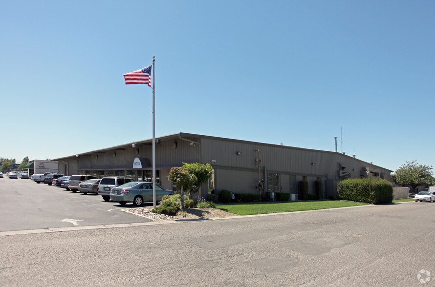 Primary Photo Of 1400 Carpenter Ln, Modesto Warehouse For Lease