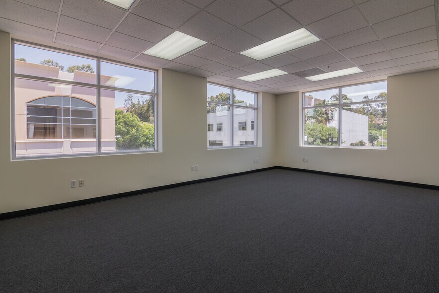 More Photos Of 1251 Puerta Del Sol, San Clemente Warehouse For Sale