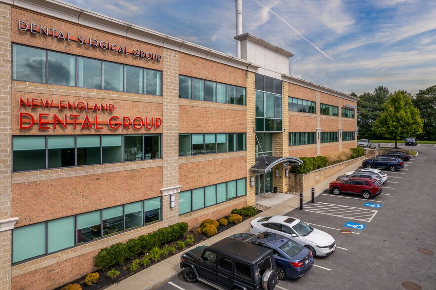 More Photos Of 257 Turnpike Rd, Southborough Medical For Lease