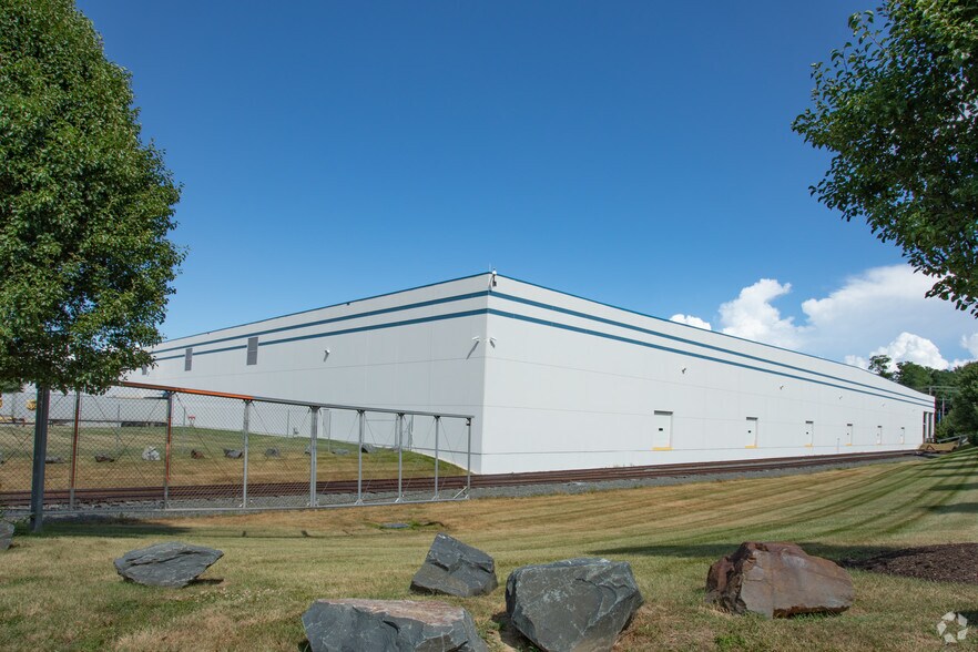 More Photos Of 500 Old Post Rd, Aberdeen Distribution For Lease